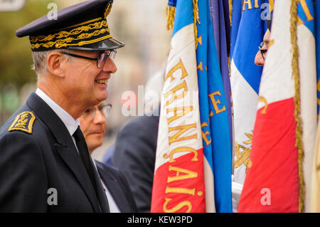 Lyon, France. 23 octobre 2017. Nouvellement nommé Préfet d'Auvergne région Rhône-Alpes, Stéphane Bouillon, est vu à Lyon (Centre-est de la France) le 23 octobre 2017, alors qu'il assiste à une cérémonie de souvenir tenue à l'occasion de sa première apparition publique. Stephane Bouillon, ancien préfet de PACA prend la place de Michel-Henri Comet, récemment licencié par le ministre français de l'intérieur, Gérard Collomb, après le meurtre de deux jeunes femmes à Marseille par un délinquant radicalisé arrêté et libéré par les services de police de Lyon. Crédit : Serge Mouraret/Alamy Live News Banque D'Images