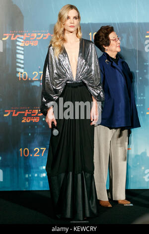 Tokyo, Japon. 23 octobre 2017. L'actrice Sylvia Hoeks assiste à une première au Japon pour le film Blade Runner 2049 le 23 octobre 2017, Tokyo, Japon. Hoeks, avec l'acteur Harrison Ford, le réalisateur Denis Villeneuve et l'actrice Ana de Armas, ont accueilli les fans à l'événement. Le film théâtres japonais le 27 octobre. Crédit : Rodrigo Reyes Marin/AFLO/Alamy Live News Banque D'Images