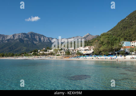 Golden Beach, Chrysi Ammoudia, Thassos, Grèce, îles grecques, Ipsarion Ypsarion montagnes, montagne. Septembre 2017 Banque D'Images