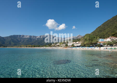 Golden Beach, Chrysi Ammoudia, Thassos, Grèce, îles grecques, Ipsarion Ypsarion montagnes, montagne. Septembre 2017 Banque D'Images