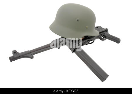 L'Allemagne dans la seconde guerre mondiale. la composition avec la plus répandue du casque de combat (m35) et des armes d'submashine mp40 Banque D'Images