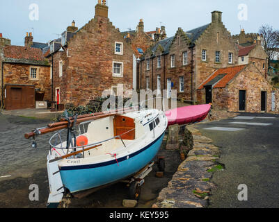 Vue sur les vieilles maisons de Crail sur East Neuk of Fife en Écosse, au Royaume-Uni Banque D'Images