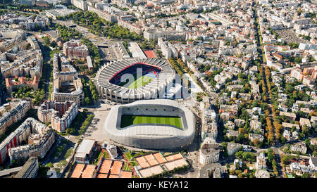 Vue aérienne de Stadion Le Parc des Princes et Jean Bouin Stadion, Paris Banque D'Images