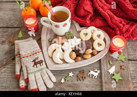 Variété de cookies et les écrous pour Noël Banque D'Images