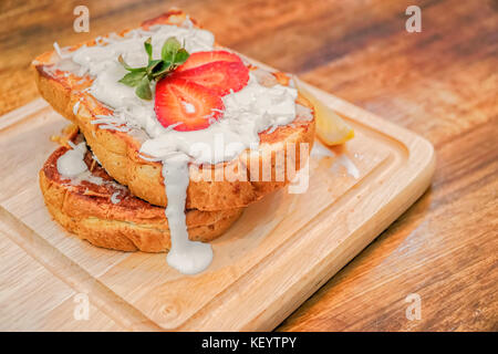 French Toast à un restaurant chic. Banque D'Images