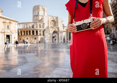 Femme voyageant dans la ville de Valence Banque D'Images