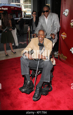 ***PHOTO DU FICHIER*** Robert Guillaume au Phantom De L'Opéra première de Los Angeles aux Pantages à Hollywood, Californie, le 17 juin 2015. Crédit: David Edwards/Mediapunch Banque D'Images