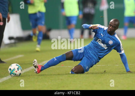 Amara Condé de Kiel lors du match de football de la DFB Cup entre la FSV Mainz 05 et le Holstein Kiel à Mayence, en Allemagne, le 24 octobre 2017. Photo : Thomas Frey/dpa Banque D'Images