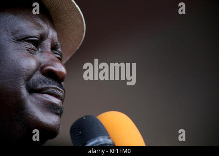 Nairobi, Comté de Nairobi, Kenya. 25 octobre 2017. Raila Odinga, chef de l'opposition au Kenya, s'adresse aux partisans de la National Super Alliance (NASA) à Uhuru Park Nairobi où il leur a demandé de boycotter la répétition des élections présidentielles prévues pour le 26 octobre 2017. Crédit : Billy/SOPA/ZUMA Wire/Alay Live News Banque D'Images