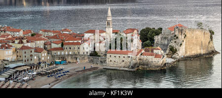 Budva, Monténégro - vue panoramique sur la vieille ville Banque D'Images