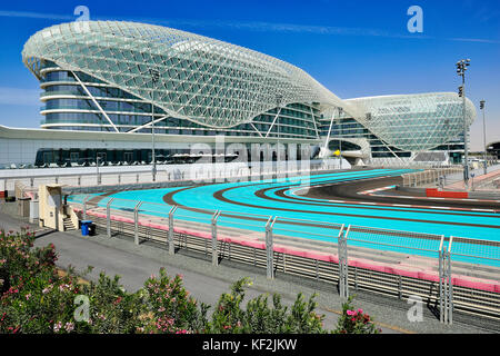 Le circuit Yas Marina Circuit de Formule 1, à l'arrière de l'hôtel Yas Marina, Yas Island, Abu Dhabi, Émirats arabes unis Banque D'Images