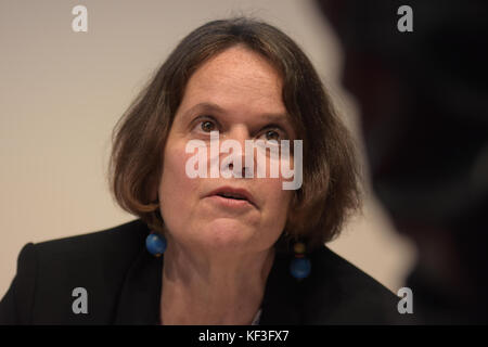 Francfort, Allemagne. 12Th oct 2017. zsofia interdiction, écrivain hongrois, au salon du livre de Francfort buchmesse frankfurt 2017 / Banque D'Images