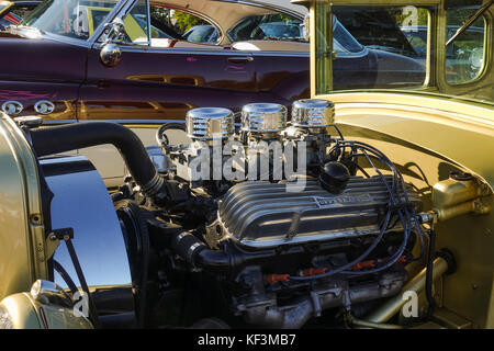 Le moteur Offenhauser, un gros plan du haut d'un 4 cylindres construite en Classic Car Show, New Jersey, United States. Banque D'Images