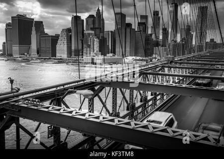 Manhattan vu du pont de Brooklyn Banque D'Images