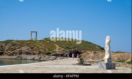 Portara, la porte de Temple de Naxos, monument de Naxos, Cyclades, Mer Égée, Grèce Banque D'Images