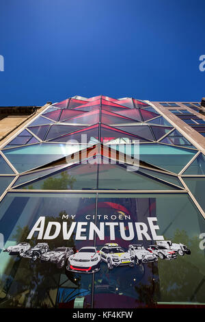 Paris, France - juin 2014 : concessionnaire citroen Banque D'Images