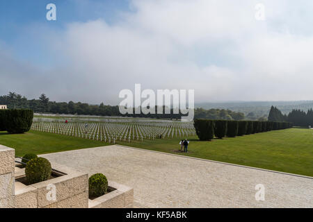 L'ossuaire de Douaumont, national cemetery and memorial site, y compris tranchée du Bayonette, France. Banque D'Images