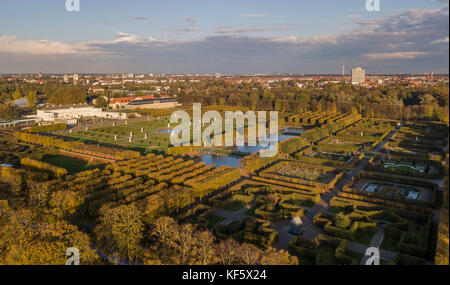 Vue aérienne de jardins de herrenhausen à Hanovre, Basse-Saxe, Allemagne Banque D'Images