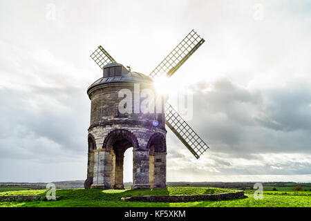 L'Éblouissement de l'objectif en Leaminton Chesterton windmill Spa, Warwickshire, UK Banque D'Images