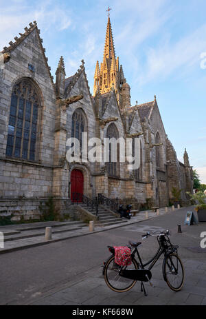 Le 11e siècle Basilique Notre Dame Du Roncier à Josselin, dans la vallée de l'Oust Morbihan Bretagne France. Banque D'Images