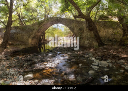 Pont de Tzelefos, Paphos, Chypre Banque D'Images