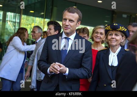 Paris, France. 25 octobre, 2017. Le président français Emmanuel macron vu arrivant à l'université. Le président français Emmanuel macron visites l'université Paris saclay pour l'inauguration de l'institut de mathématique d'Orsay et centralesupélec. crédit : sopa/zuma/Alamy fil live news Banque D'Images