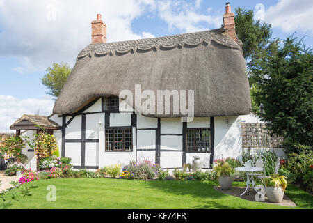 Chaumière, High Street, Welford-sur-Avon, dans le Warwickshire, Angleterre, Royaume-Uni Banque D'Images