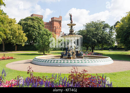 La fontaine de Vivary Park, Taunton, Somerset, England, United Kingdom Banque D'Images