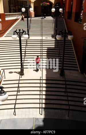 États-unis, Californie, San Diego, à l'intérieur de la Westfield Horton Plaza à San Diego Banque D'Images