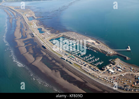 Usa, Alaska, Homer, une vue aérienne de l'homer spit et marina, Kachemak Bay Banque D'Images