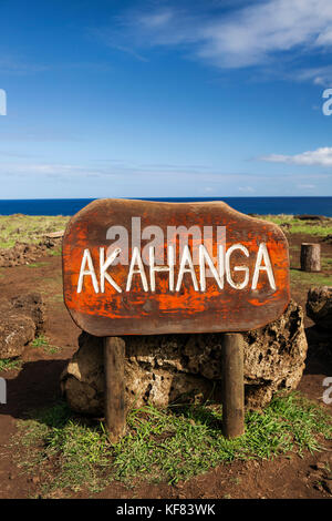 L'île de Pâques, chili, Isla de Pascua, rapa nui, selon la tradition, les vestiges d'hotu matu'a, l'ancêtre fondateur de rapa nui, est placé à l'ahu Banque D'Images