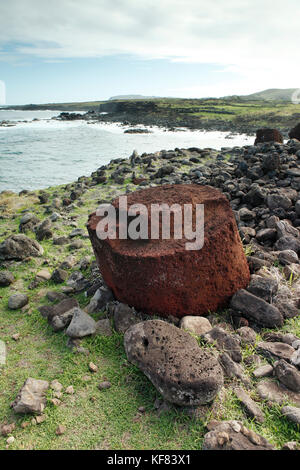 L'île de Pâques, chili, Isla de Pascua, rapa nui, un moai jeter face à l'ahu akahanga site moai Banque D'Images