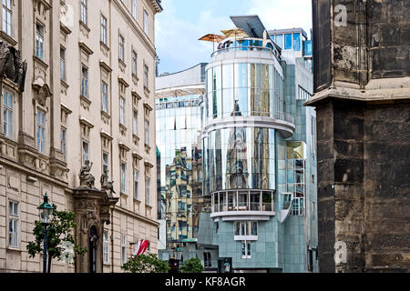 Vienne (Autriche) Vienne (Autriche), la Stephansplatz (Haas-Haus und Architekt Hans Hollein) ; Innere Stadt Banque D'Images