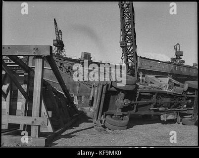 32840 smash Grue H Chadwick et fils n° 1 crane Banque D'Images