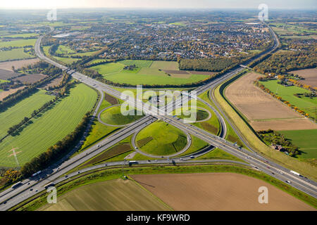 Kamen Cross, jonction A1 et A2, autoroute A2, tangente, forme classique de trèfle, infrastructure routière, transport, circulation, Kamen, Ruhr, Nordrhein-Westfal Banque D'Images