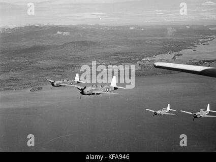 No 24 Squadron bombardier en piqué Vultee Vengeance retour aux bases après un raid en février 1944 Banque D'Images