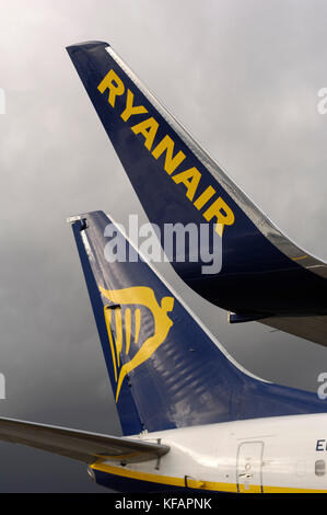 Winglet et queue-fin d'un Boeing 737-800 de Ryanair Banque D'Images