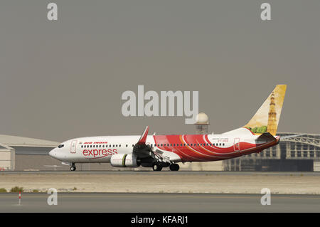 Un Boeing 737-800 d'Air India Express circule Banque D'Images