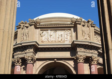 Secours et rotonde Sculpture, Palace of Fine Arts, San Francisco, Californie Banque D'Images