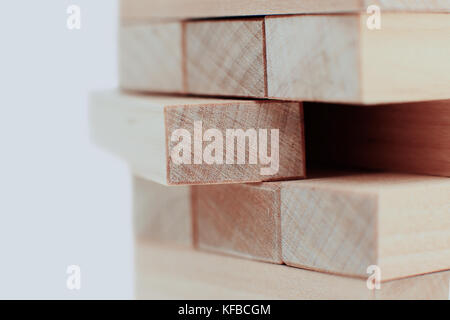 La tour de cubes en bois Banque D'Images