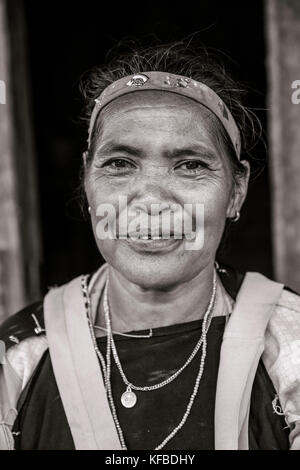 L'Indonésie, flores, quartier ngada, portrait d'une femme du village à belaraghi Banque D'Images