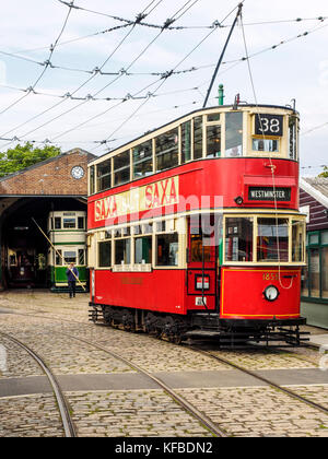 Ex-Vintage London Transport trams à l'East Anglia Transport Museum à Carlton Colville près de Lowestoft. Banque D'Images