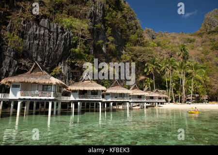 PHILIPPINES, Palawan, El Nido, docks de Miniloc Island Resort, Bacuit Bay dans la mer de Chine du Sud Banque D'Images