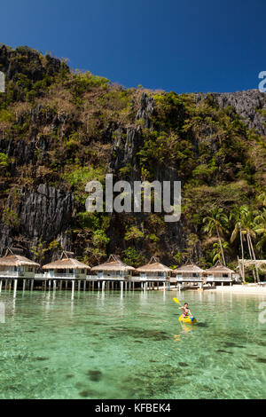 PHILIPPINES, Palawan, El Nido, docks de Miniloc Island Resort, Bacuit Bay dans la mer de Chine du Sud Banque D'Images
