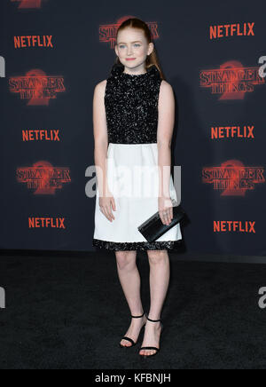 Los Angeles, USA. 26Th oct, 2017 puits sadie. lors de la première pour le 'stranger choses netflix 2' au Westwood Village Theatre. photo ; Sarah Stewart crédit : Sarah Stewart/Alamy live news Banque D'Images