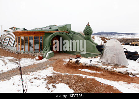 Usa, New Mexico, taos ; earthships communauté 13 milles à l'ouest de Taos sur l'autoroute 64 Banque D'Images