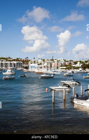 Les Bermudes. Paroisse de Hamilton. Une vue sur les bateaux dans le port de Hamilton. Banque D'Images