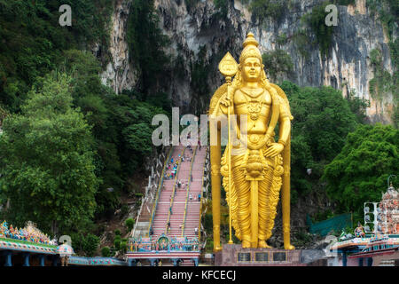 Grottes de Batu statue et entrée privée près de Kuala Lumpur, Malaisie asie. Banque D'Images