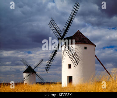 Espagne. La Mancha. Moulins à vent. Banque D'Images