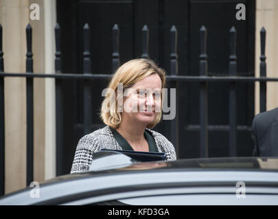 Secrétaire d'accueil, l'Ambre Rudd, feuilles numéro 10 Downing Street après une réunion du cabinet Banque D'Images